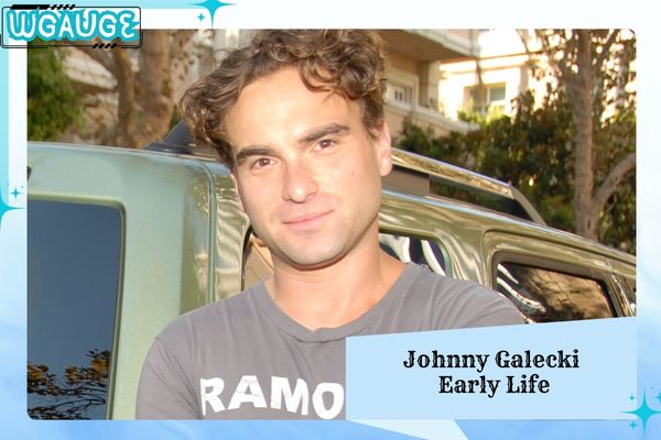 Johnny Galecki Early Life
